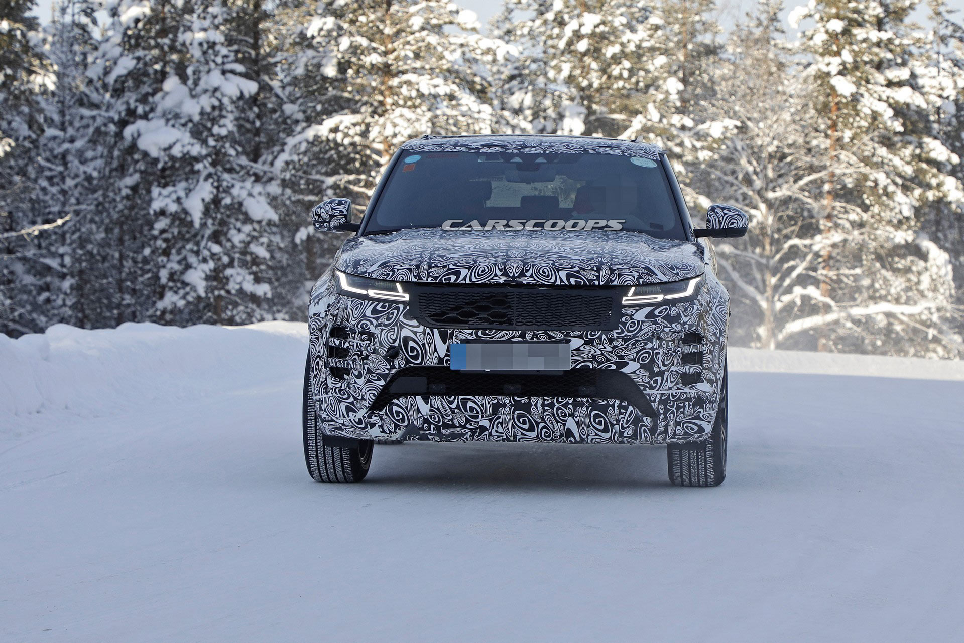 2022 Range Rover Evoque LWB Spied, Can’t Come Soon Enough For Second-Row Passengers