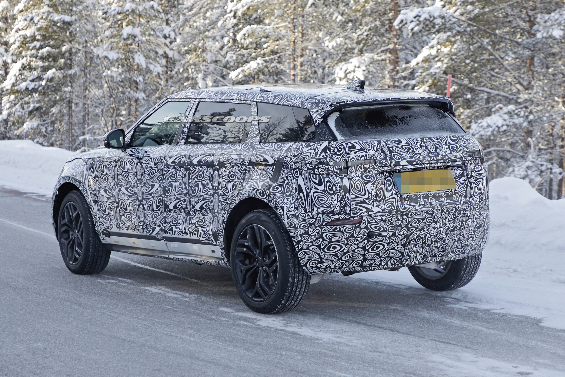 2022 Range Rover Evoque LWB Spied, Can’t Come Soon Enough For Second-Row Passengers