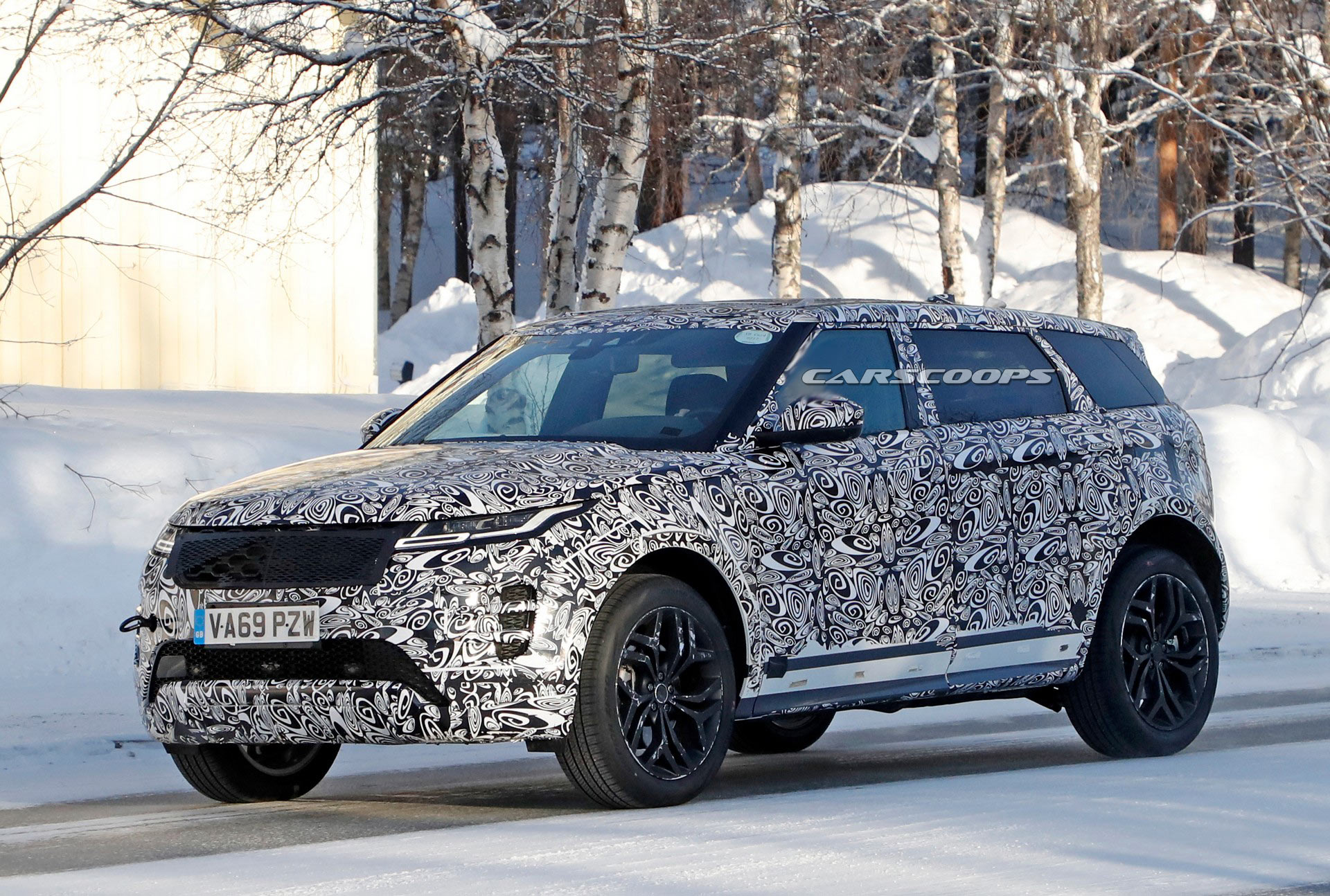 2022 Range Rover Evoque LWB Spied, Can’t Come Soon Enough For Second-Row Passengers