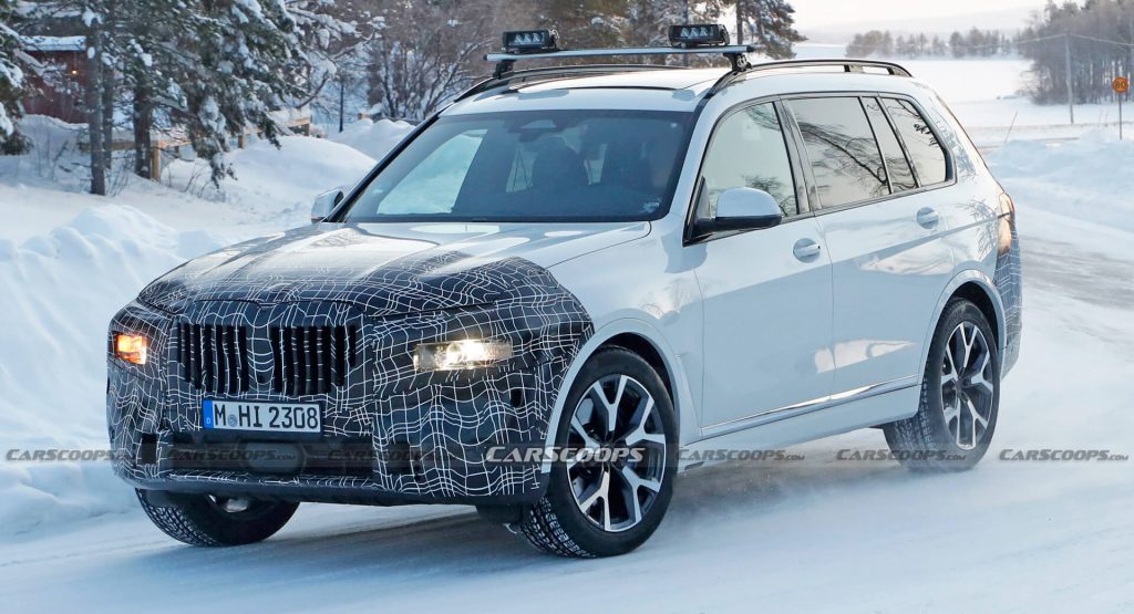  BMW’s Facelifted 2022 X7 Tries To Hide Its New Face During Winter Testing