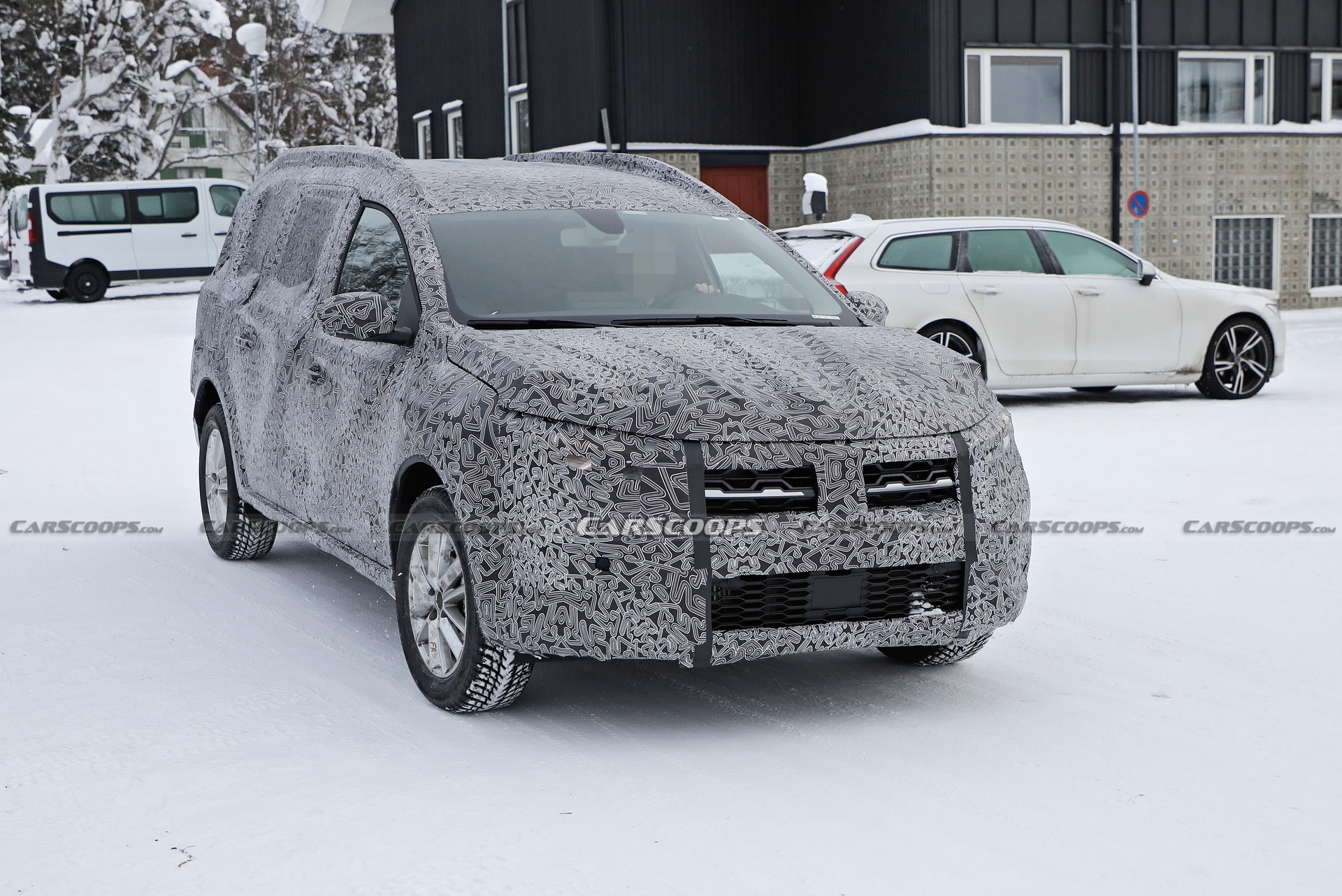 2022 Dacia Logan MCV Wagon Spied Testing For The First Time
