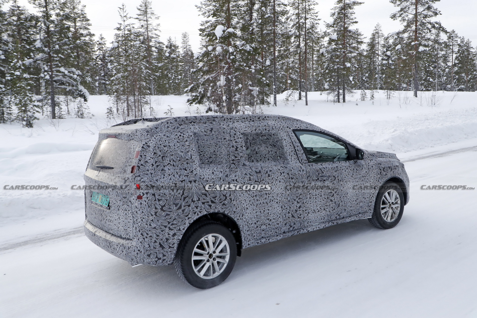 2022 Dacia Logan MCV Wagon Spied Testing For The First Time