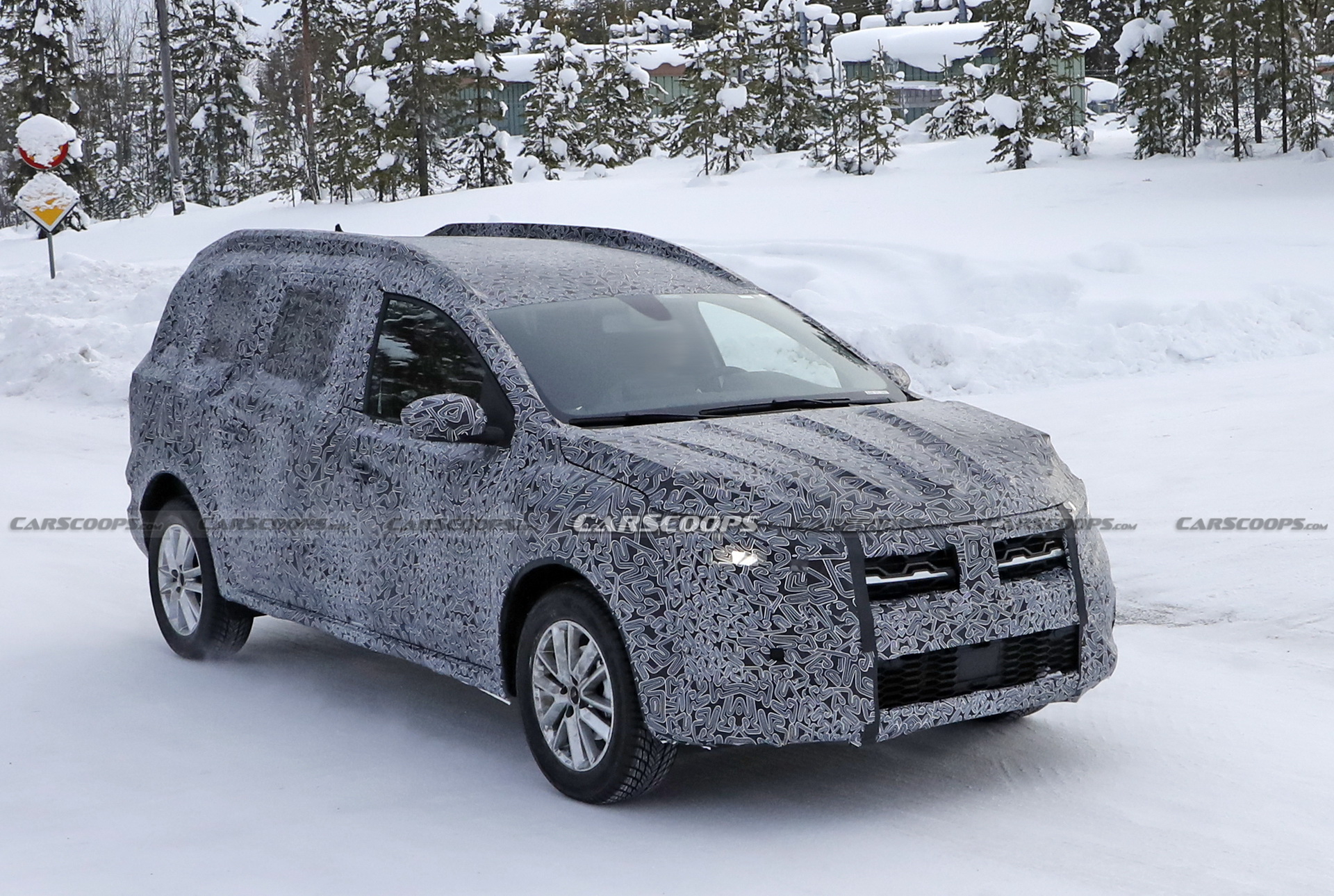 2022 Dacia Logan MCV Wagon Spied Testing For The First Time