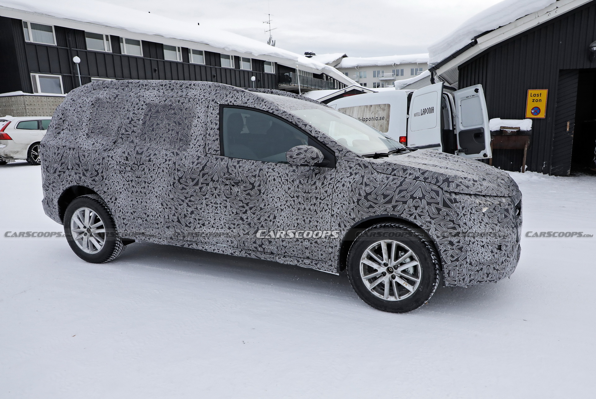 2022 Dacia Logan MCV Wagon Spied Testing For The First Time