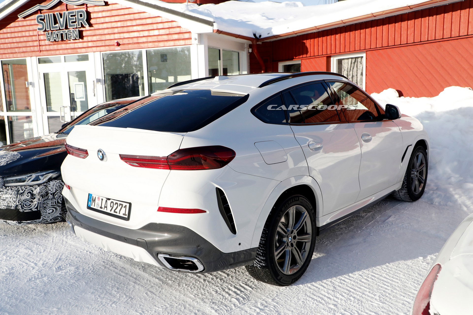 BMW X6 Facelift Spied With An iX-Like Curved Display | Carscoops