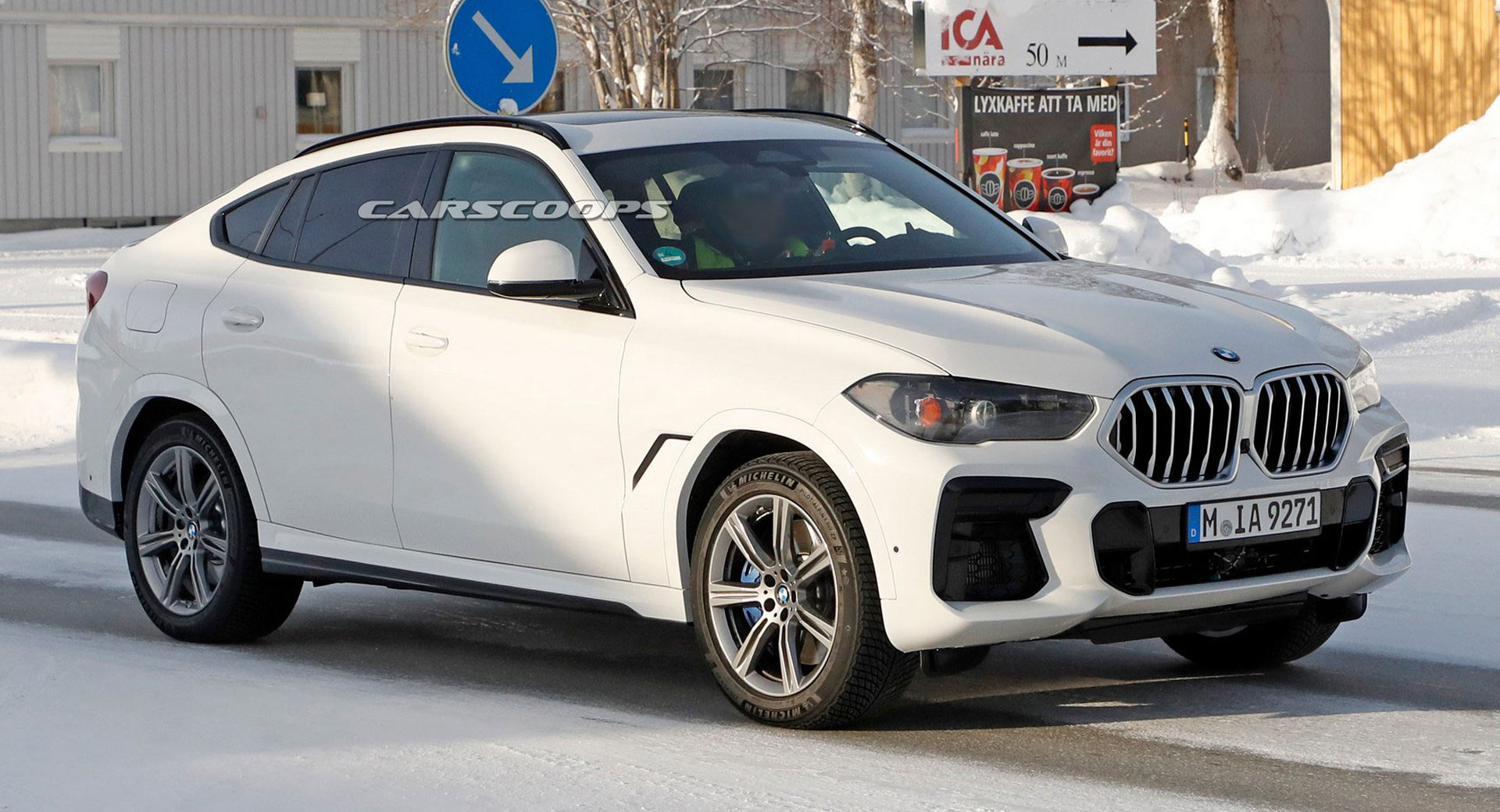 BMW X6 Facelift Spied With An iX-Like Curved Display | Carscoops