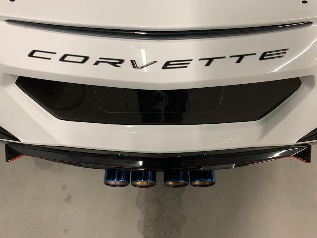 Center Exhausts Of ‘Vettes Past Make A Return On The C8 Corvette