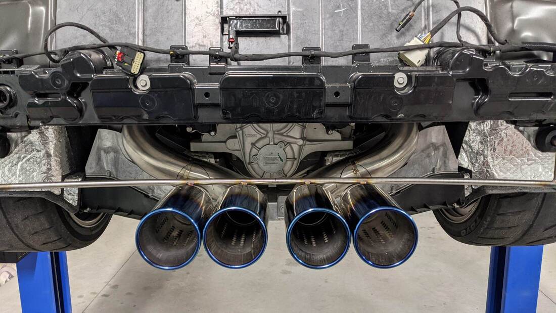 Center Exhausts Of ‘Vettes Past Make A Return On The C8 Corvette