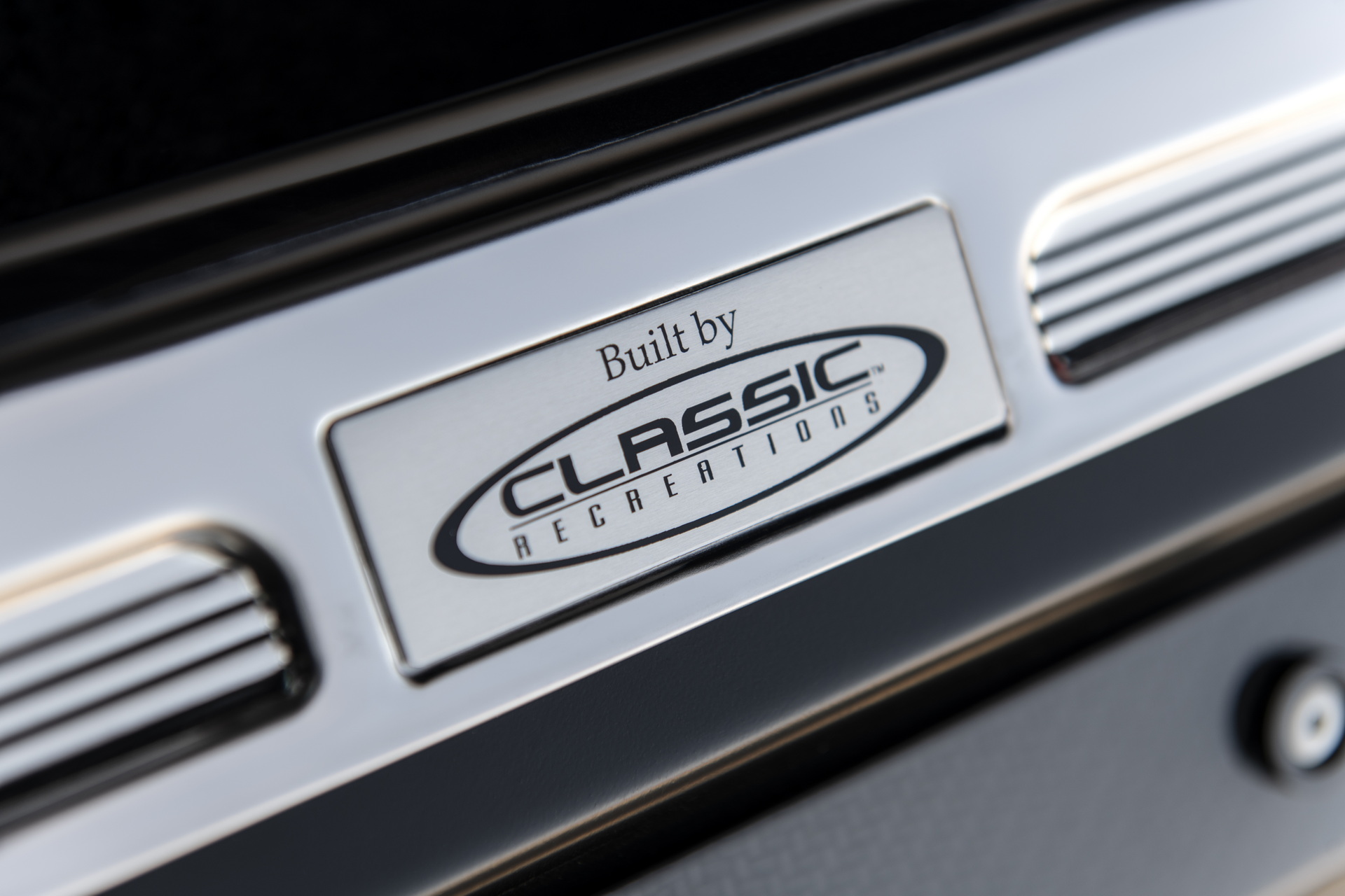 Classic Recreations’ Shelby Mustang GT500 CR Is An 810 HP Carbon Fiber Beast