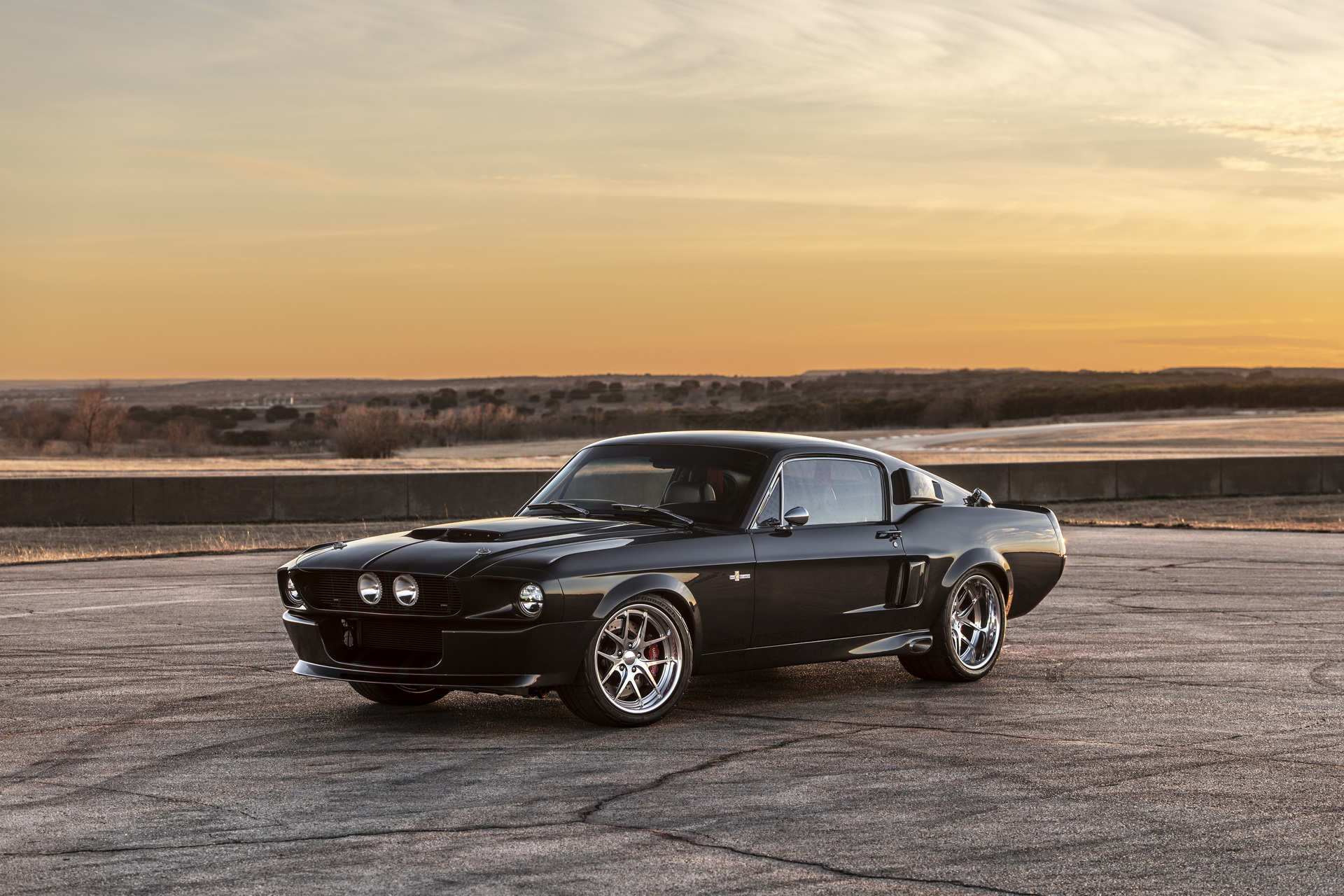 Classic Recreations’ Shelby Mustang GT500 CR Is An 810 HP Carbon Fiber Beast