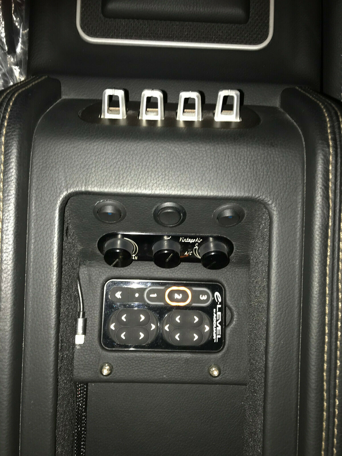 Clean 1970 Dodge Charger Restomod With 572 Cubic-Inch V8 Goes For $300K