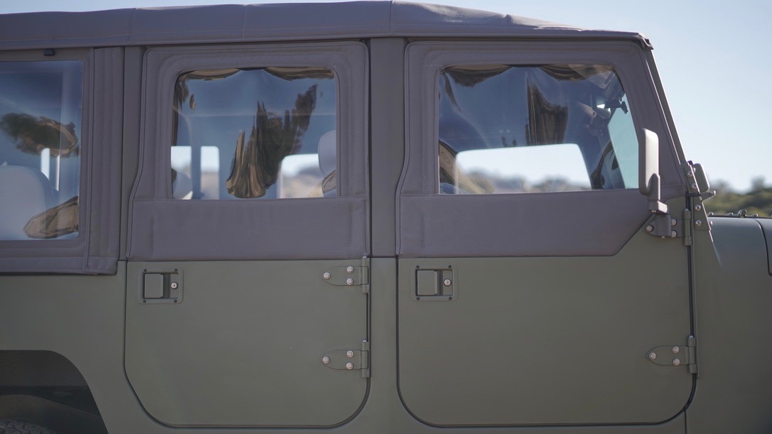 Icon Overhauls An FJ44 Toyota Land Cruiser With 780,000 Miles Under Its Belt