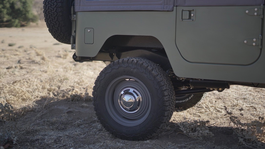 Icon Overhauls An FJ44 Toyota Land Cruiser With 780,000 Miles Under Its Belt