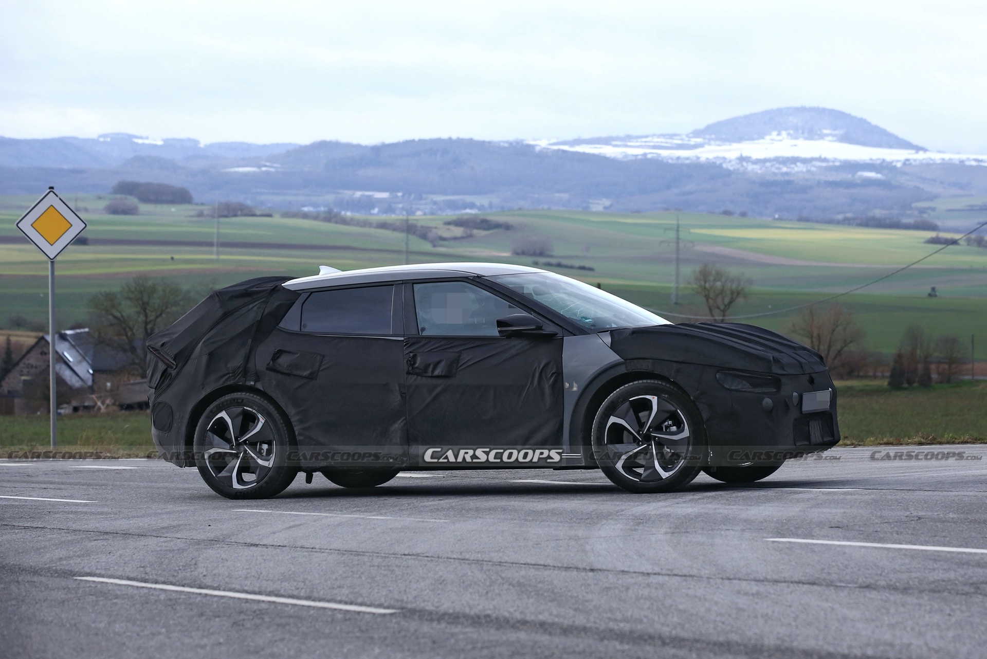 Kia CV Spied Testing Again As All-Electric Crossover’s Launch Nears