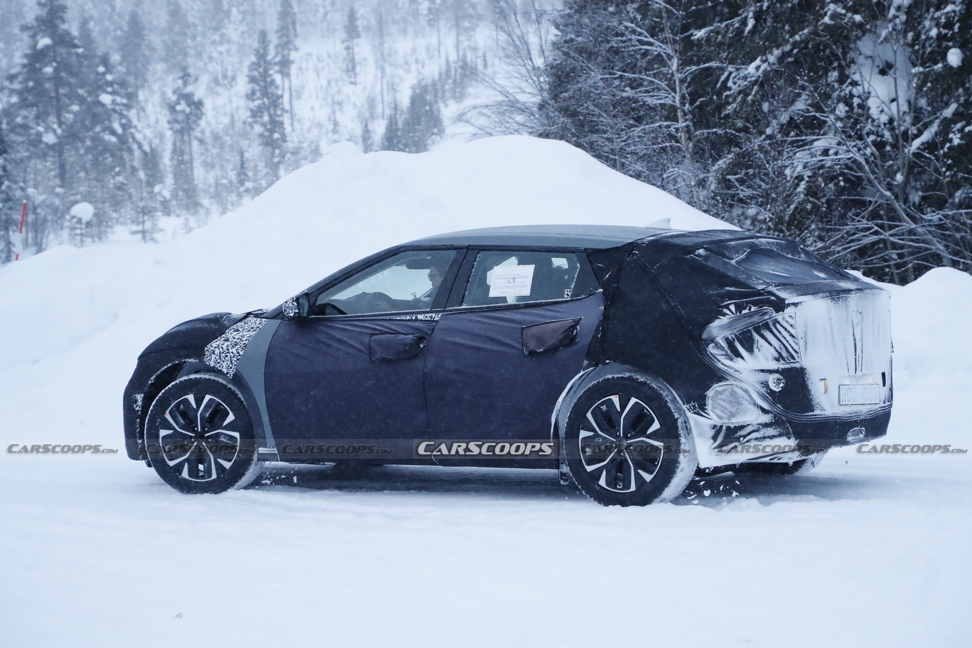 Kia, Hyundai, And Genesis All Spied Testing EVs Together In The Snow