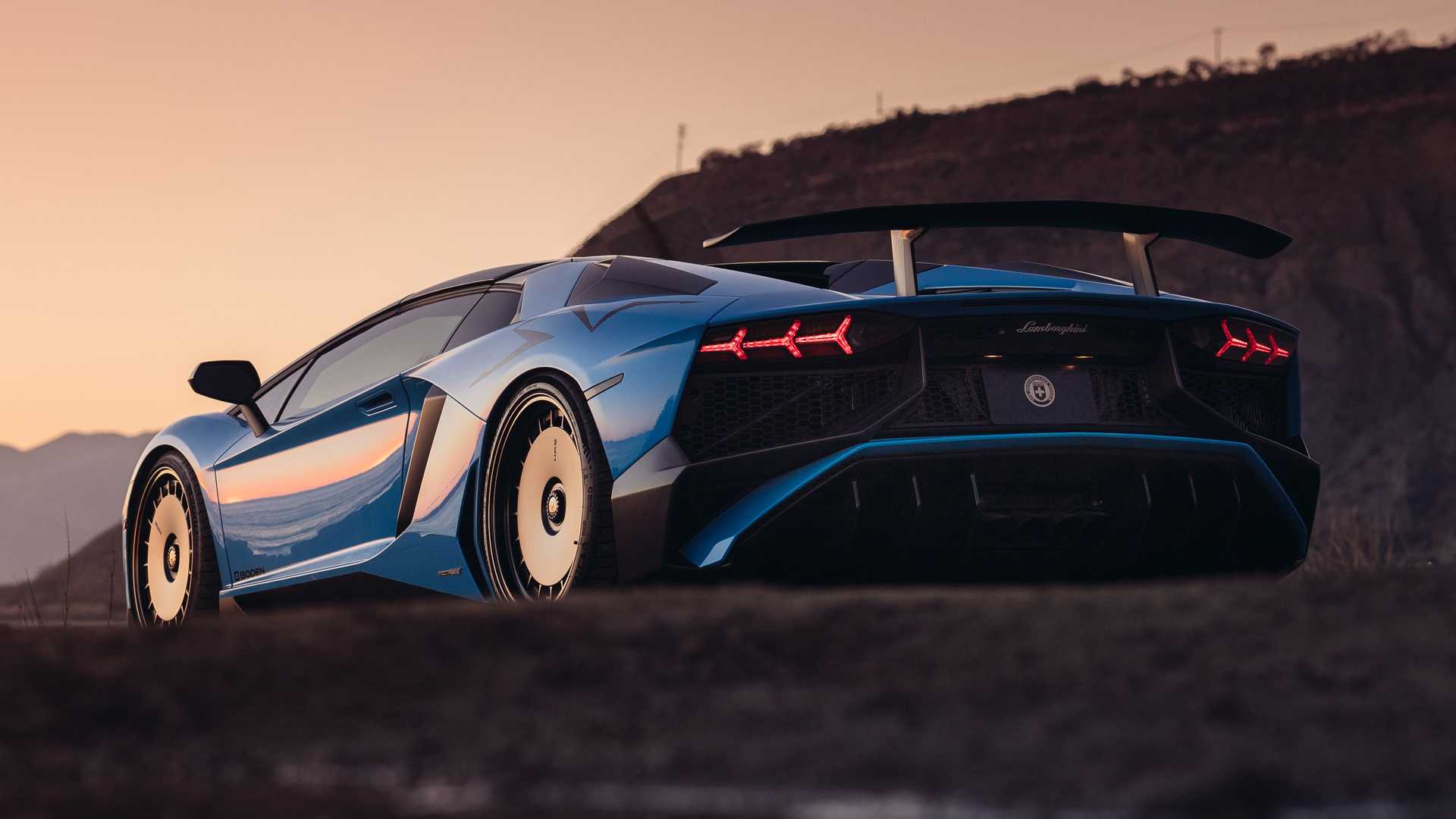 This Lamborghini Aventador SV Wears A Rather Unusual Set Of Rims