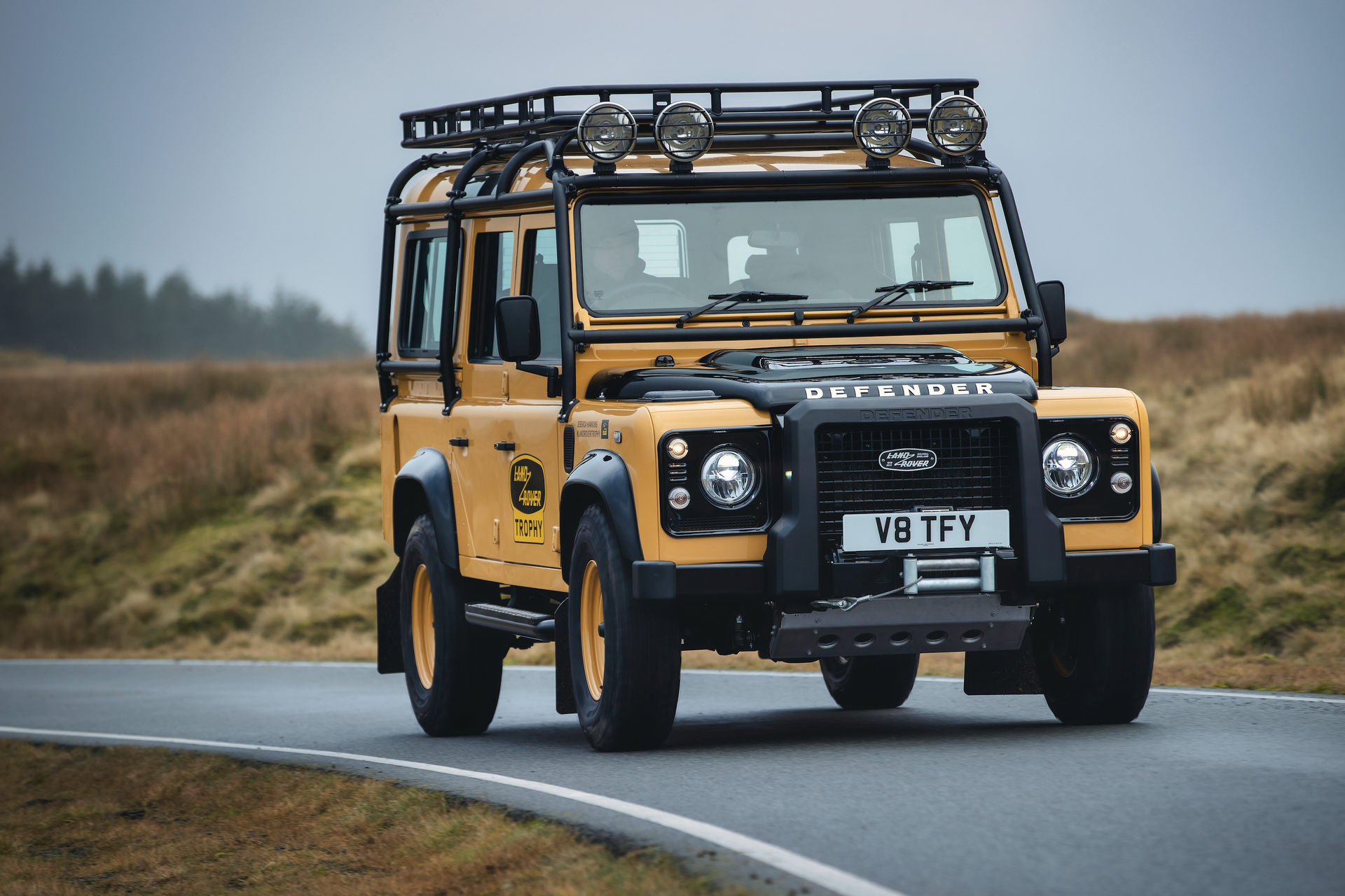 Land Rover Classic Unveils Limited-Run $270,000 Defender Works V8 Trophy