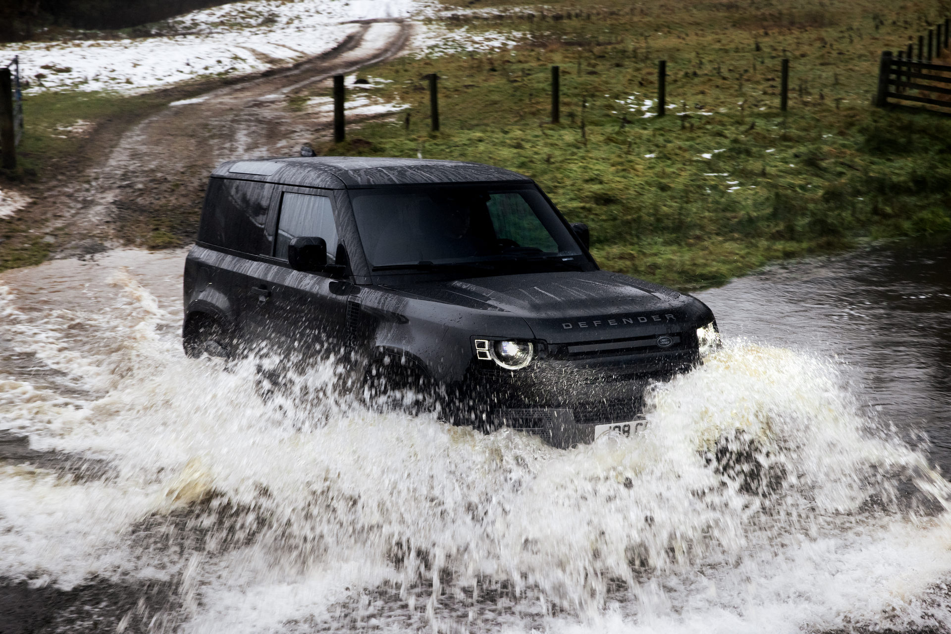 New 2022 Land Rover Defender V8 Lands With 518 HP