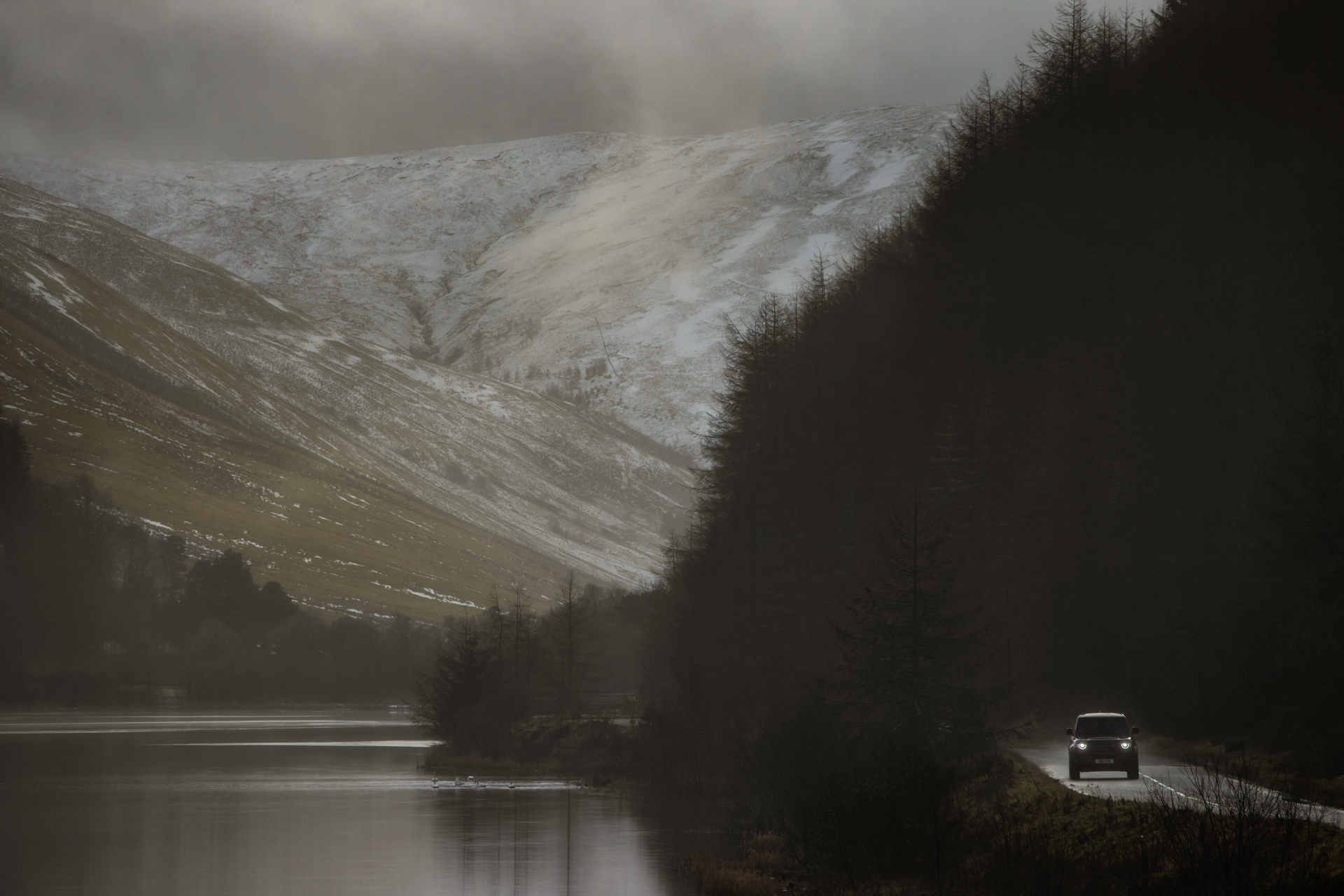 New 2022 Land Rover Defender V8 Lands With 518 HP