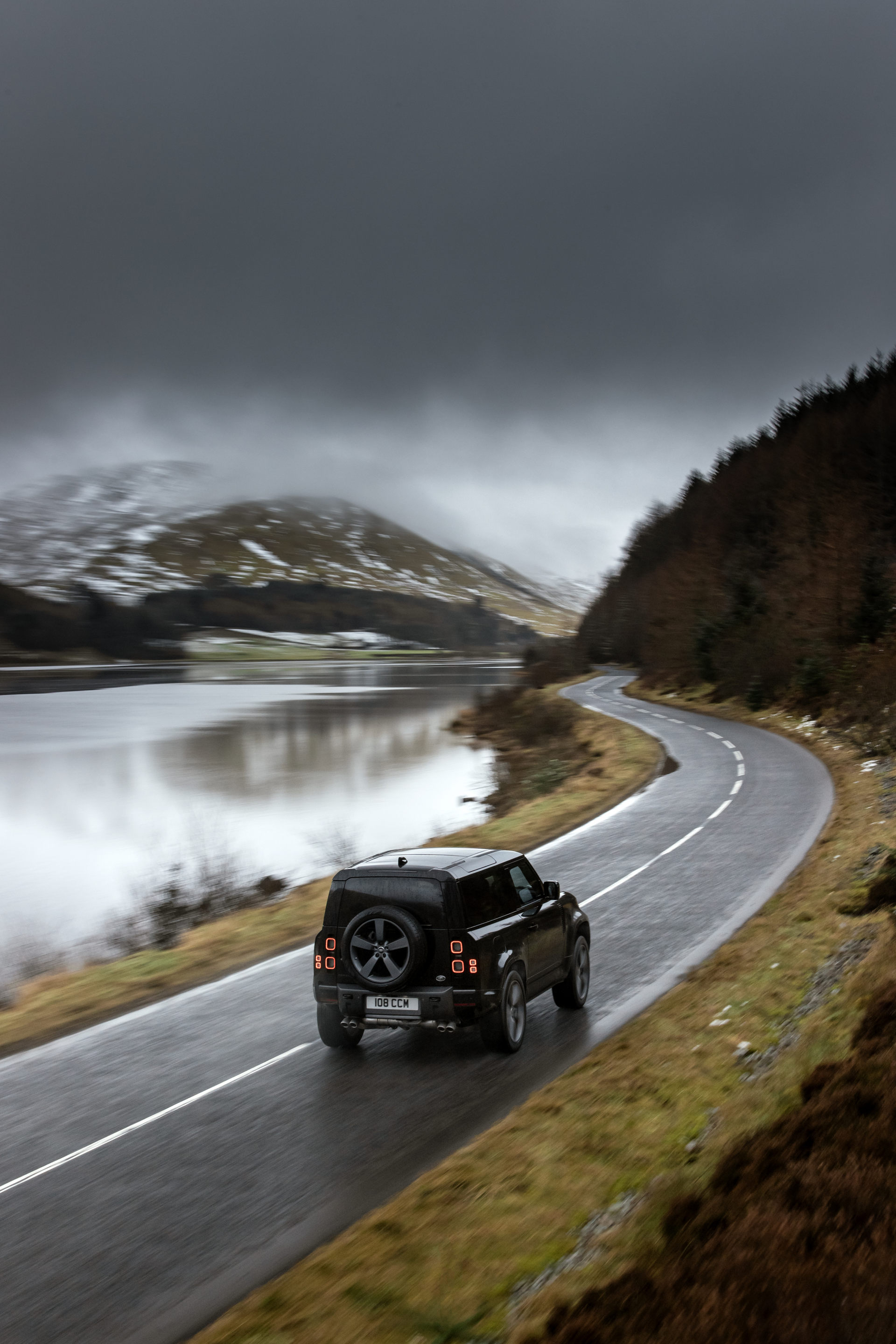 New 2022 Land Rover Defender V8 Lands With 518 HP