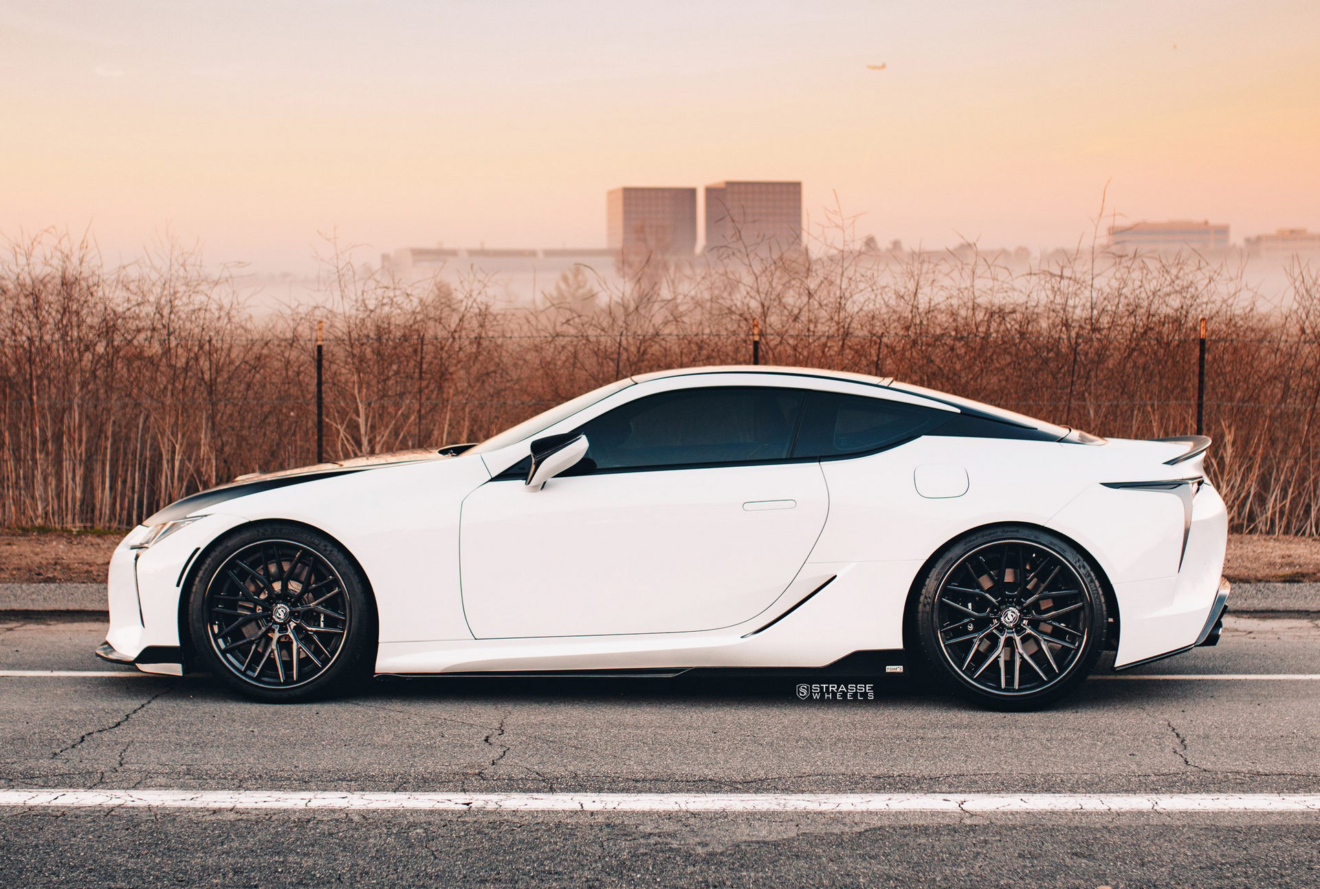Lexus LC500 Looks Even Better With These ‘Carbon Fiber’ Wheels