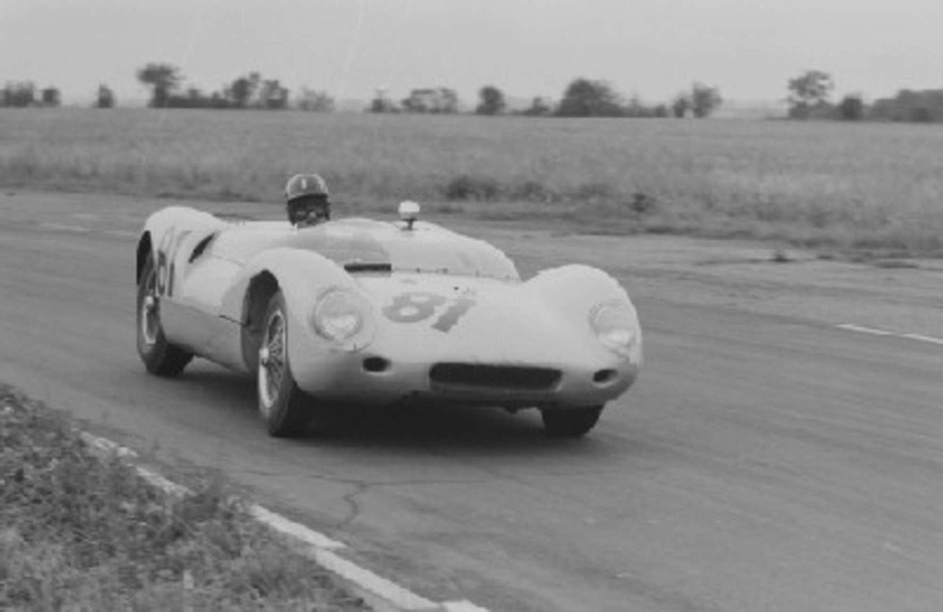 1960 Lotus 19 Raced By Graham Hill, Jim Clark, And Stirling Moss To Go Under The Hammer