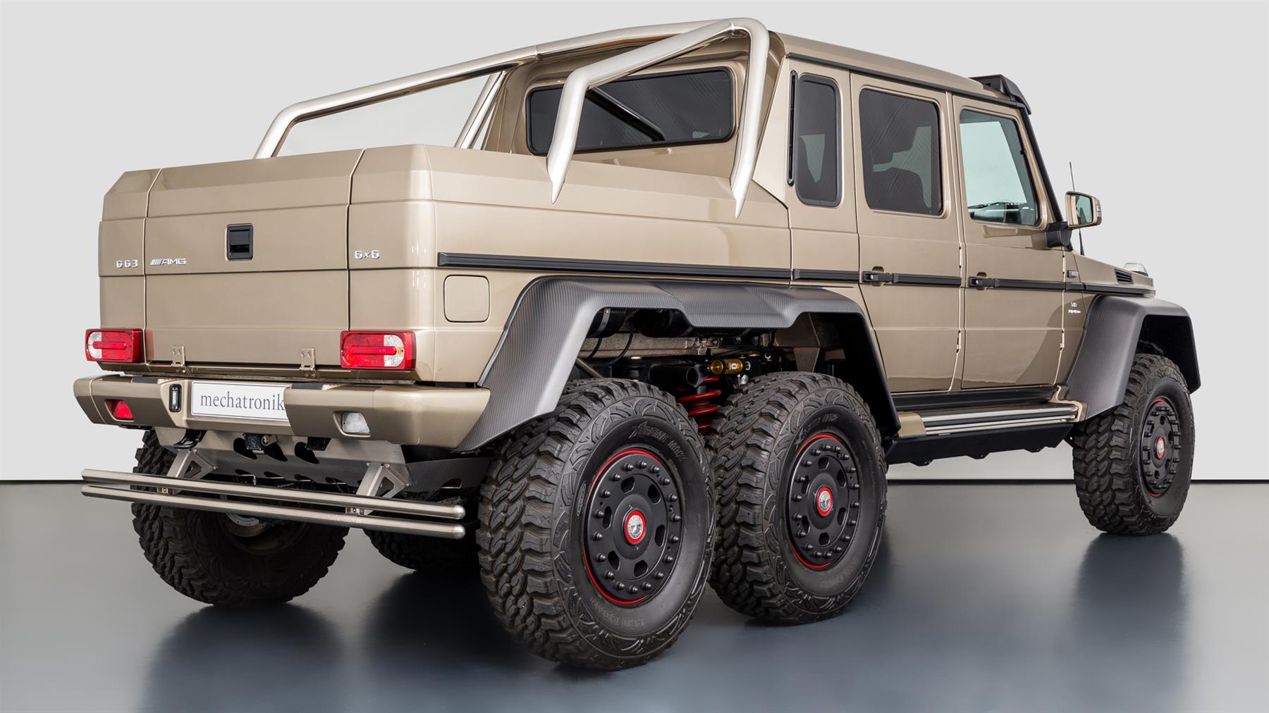 Mercedes-Benz G63 AMG 6×6 With Just 143 Miles Is A $1 Million Off-Roading Beast