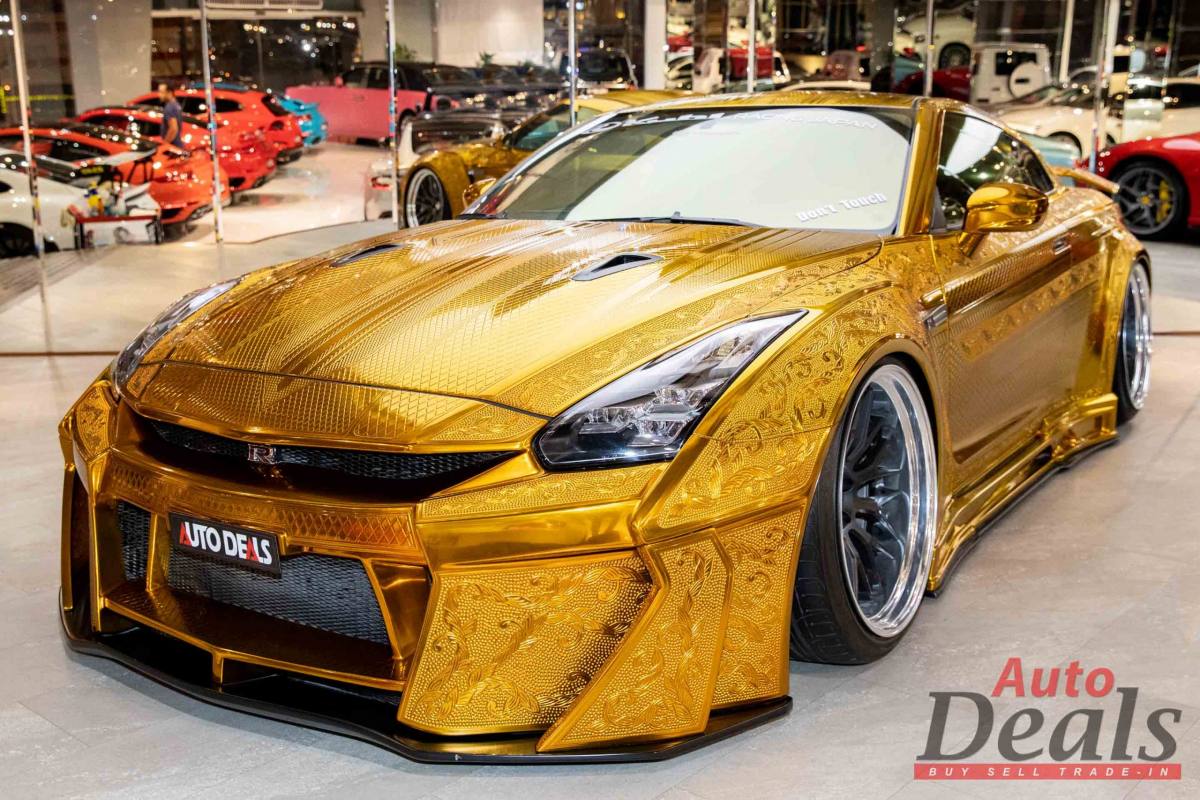 Gold Chrome 820 HP 2014 Nissan GT-R Goes For Over Half A Million Dollars