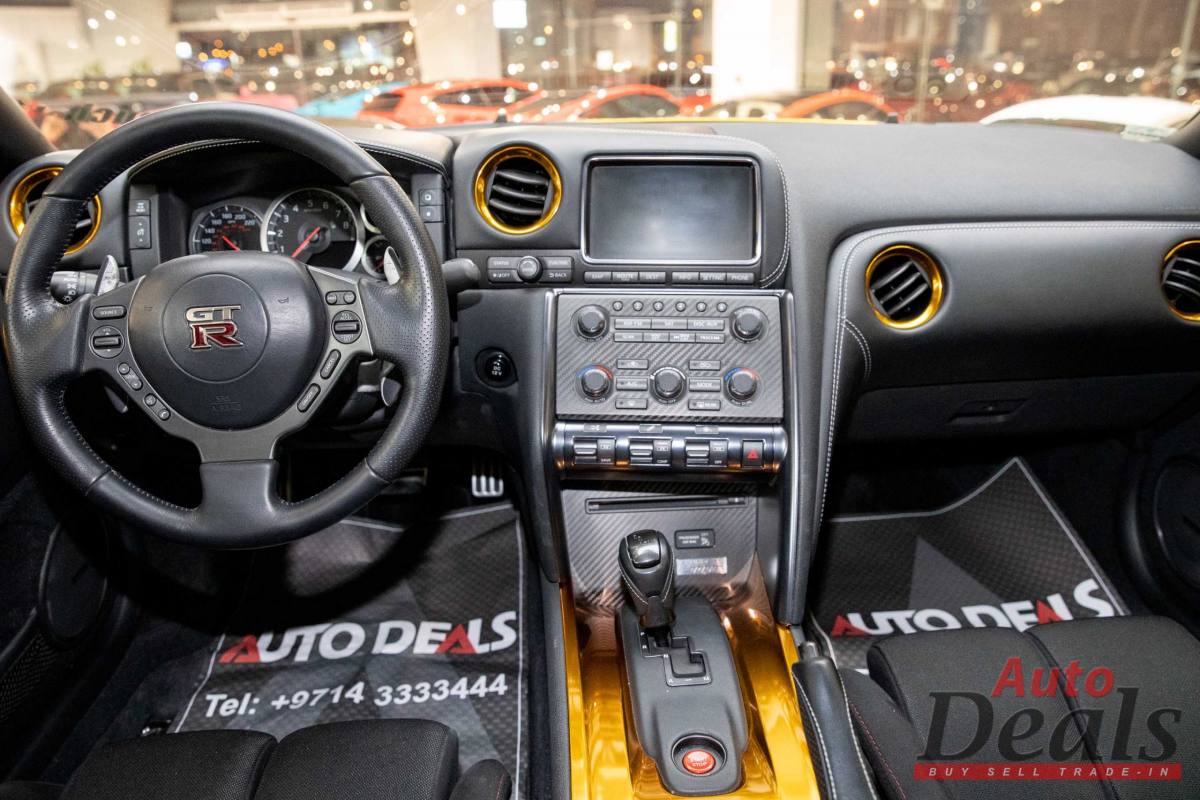Gold Chrome 820 HP 2014 Nissan GT-R Goes For Over Half A Million Dollars