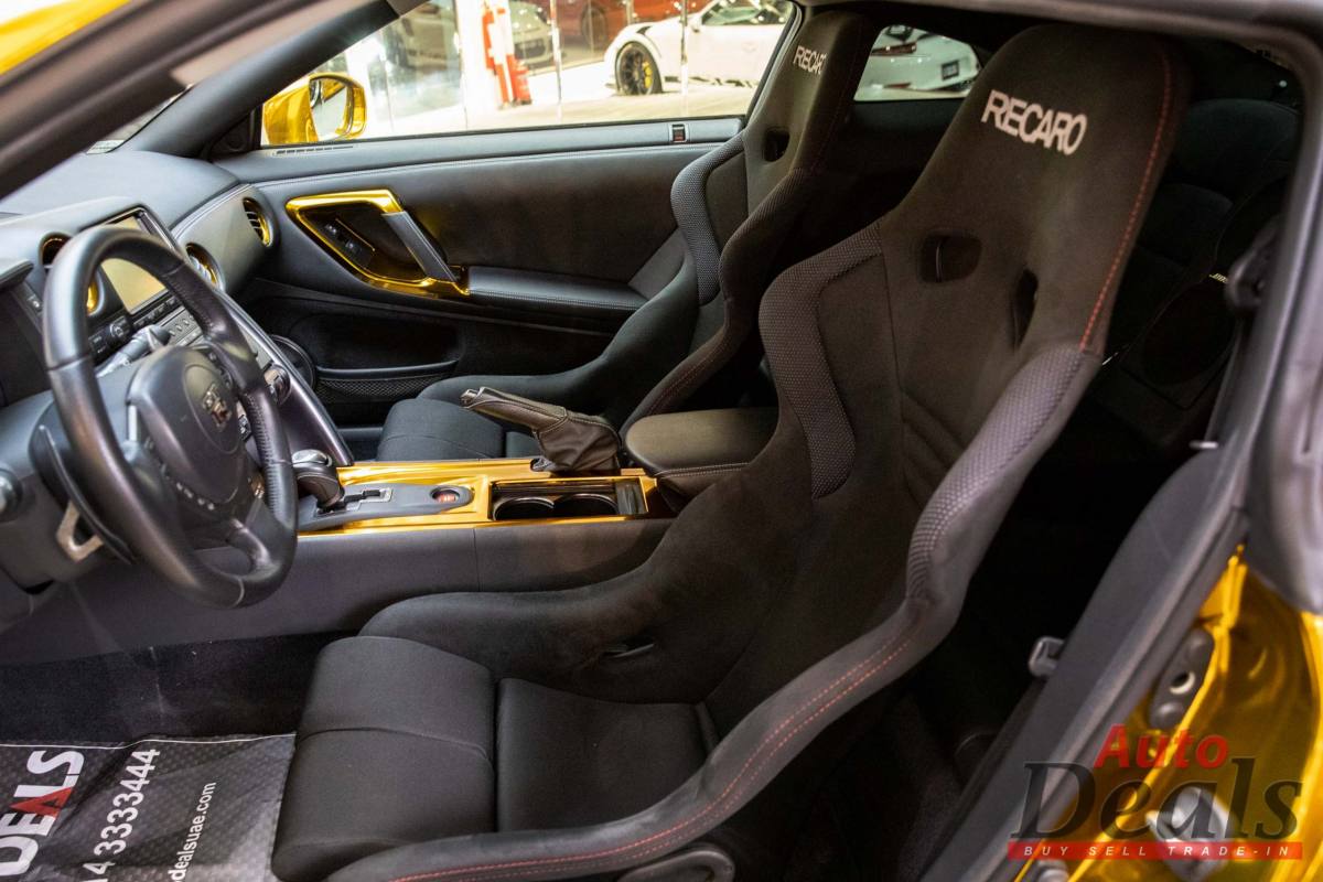 Gold Chrome 820 HP 2014 Nissan GT-R Goes For Over Half A Million Dollars