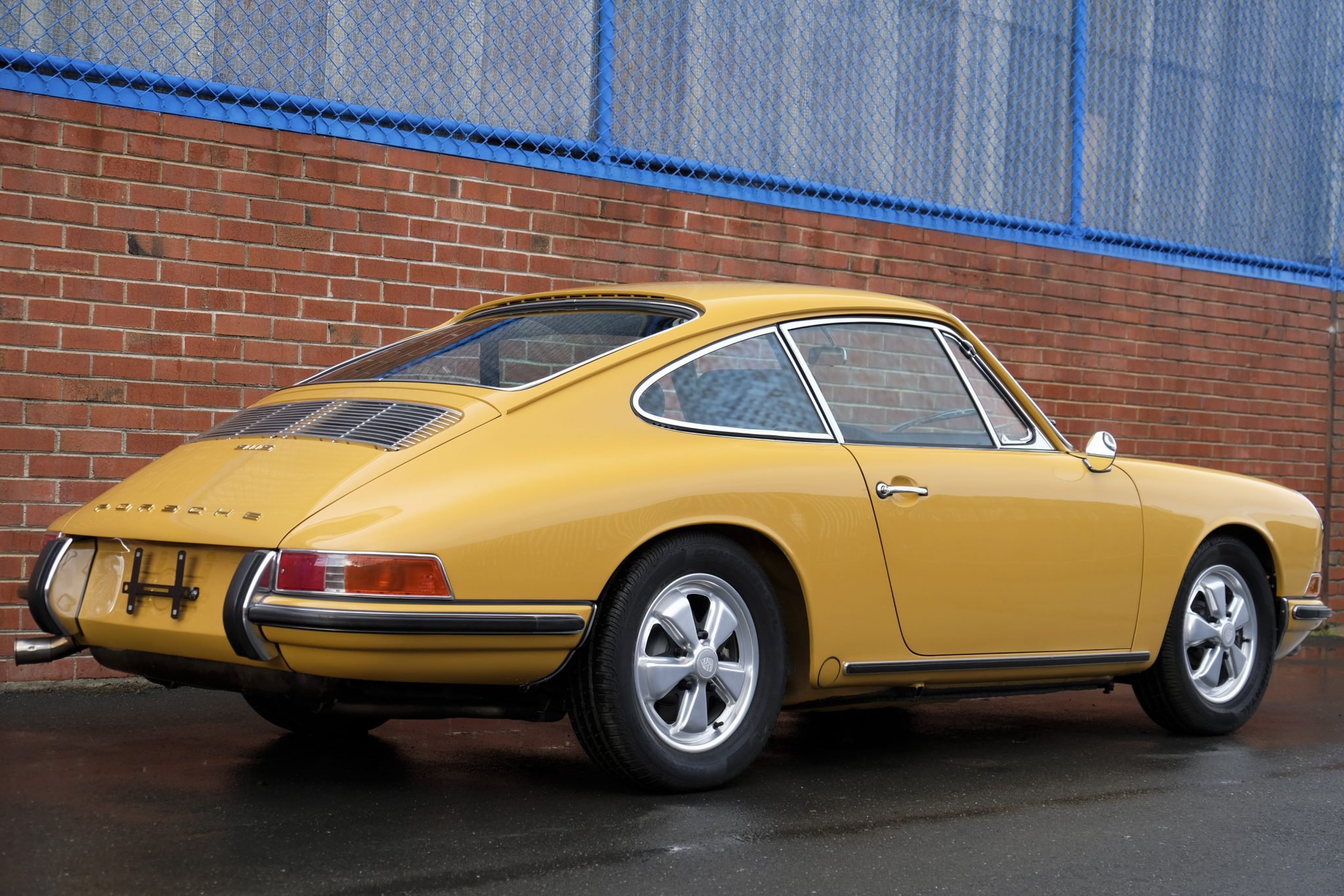 1967 Porsche 911 S Is A Fine Specimen Showcasing The Icon’s Dawning
