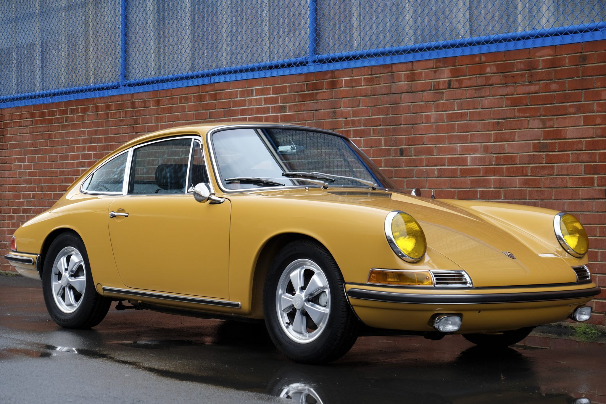 1967 Porsche 911 S Is A Fine Specimen Showcasing The Icon’s Dawning