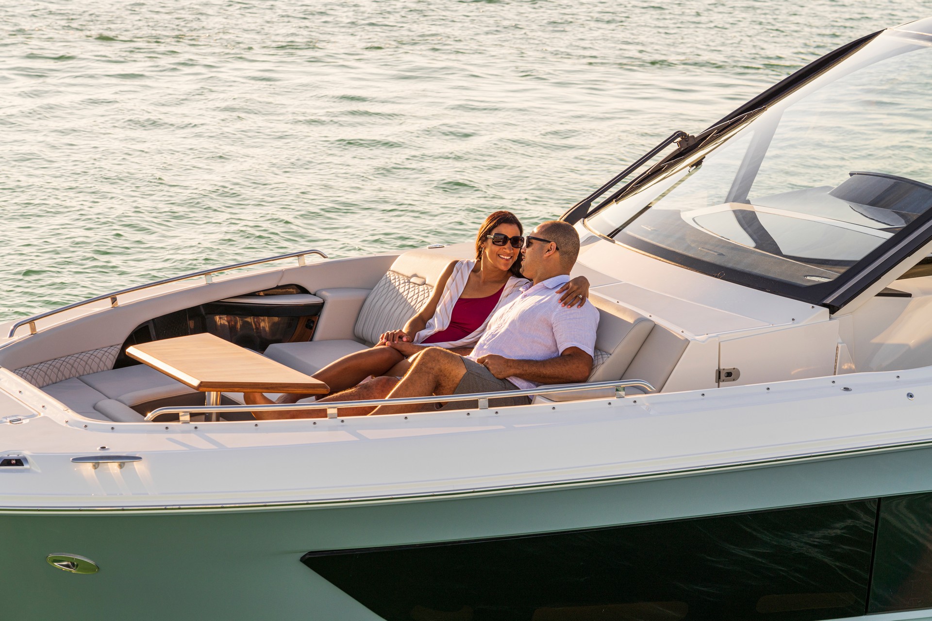 The Ultimate Boating Machine? BMW Designworks And Sea Ray Introduce New Sundancer 370 Outboard