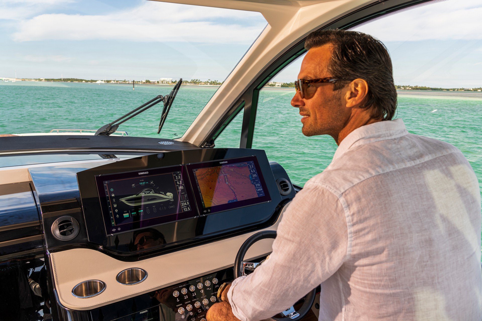 The Ultimate Boating Machine? BMW Designworks And Sea Ray Introduce New Sundancer 370 Outboard
