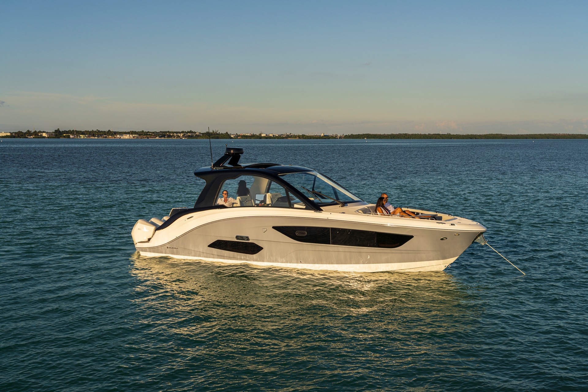 The Ultimate Boating Machine? BMW Designworks And Sea Ray Introduce New Sundancer 370 Outboard