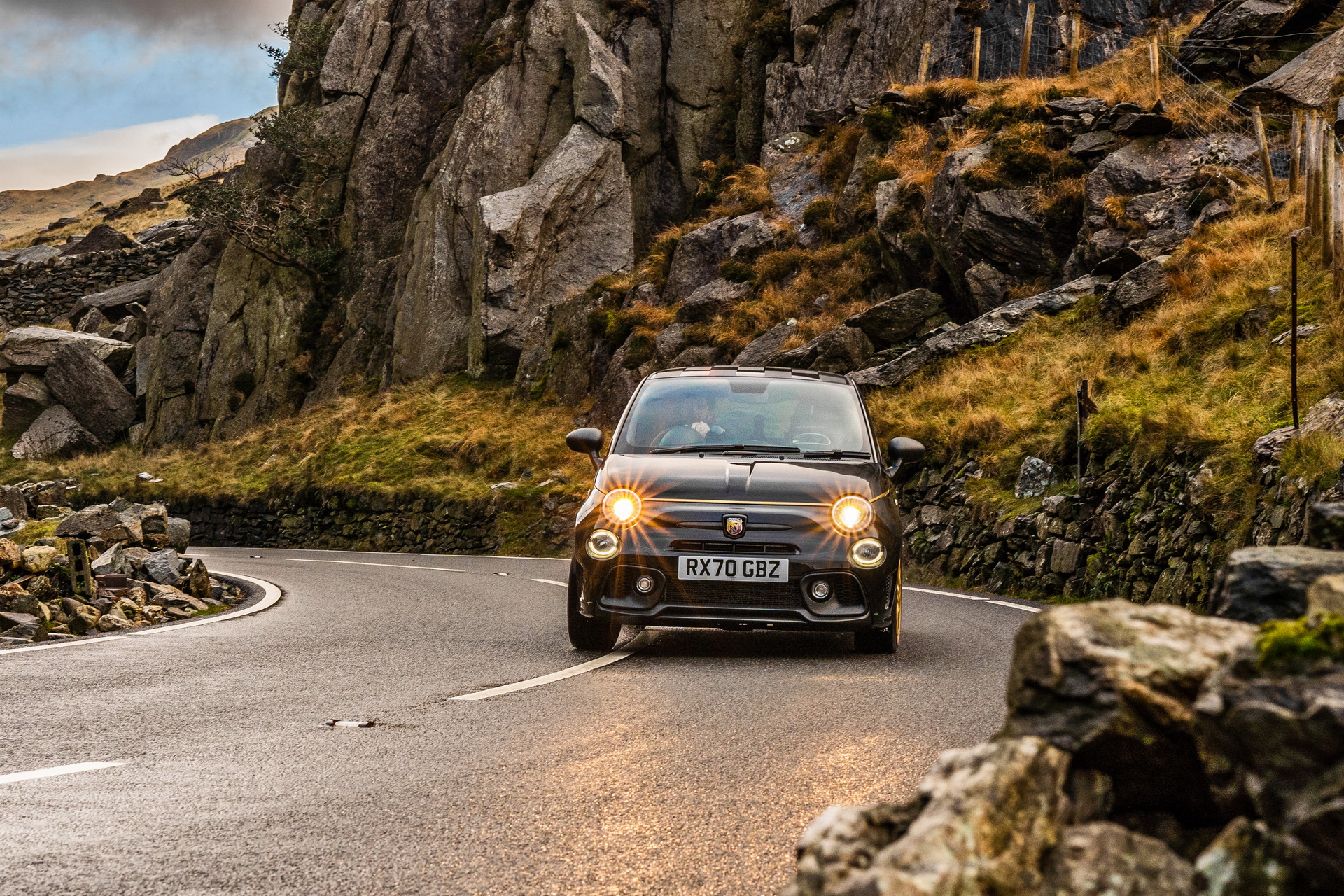 Abarth Will Send VR Gear To Your Doorway So You Can Experience The 595 Scorpioneoro In The UK