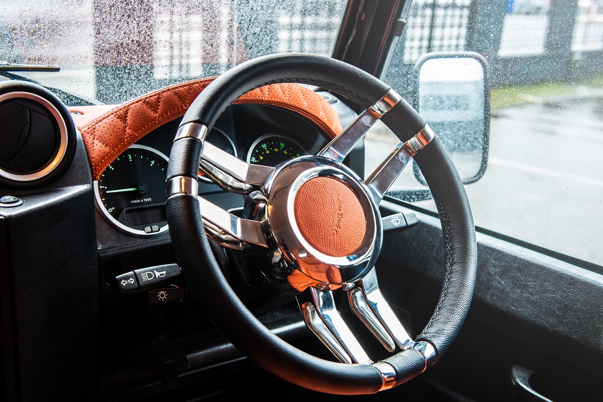 Kahn’s 2015 Land Rover Defender Pickup Looks Ready For The End Of Days