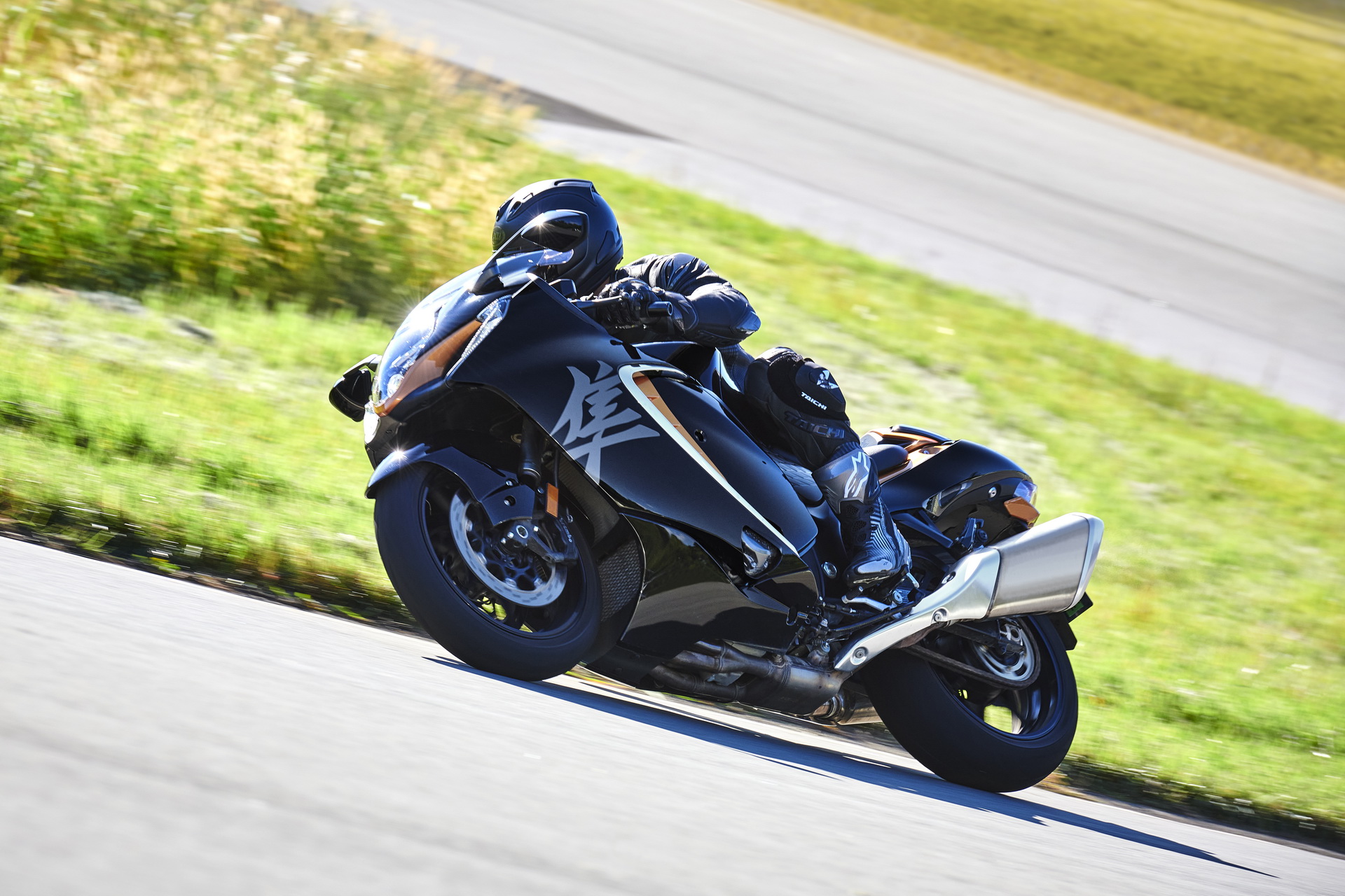 2021 Suzuki Hayabusa Is Here With New Engine, Safety Aids, Design, And 186 MPH Top Speed