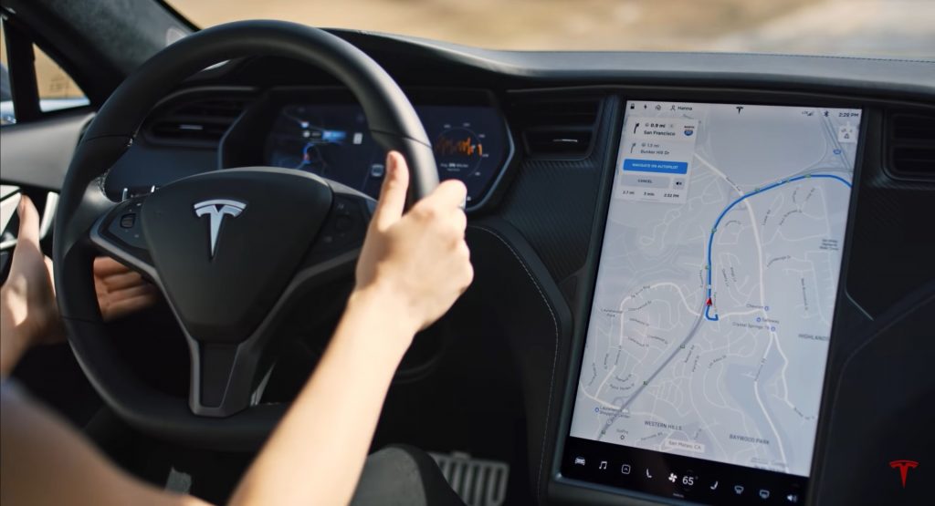  Tesla Recalls 135,000 Vehicles Over Faulty Chip That Can Brick Touchscreen