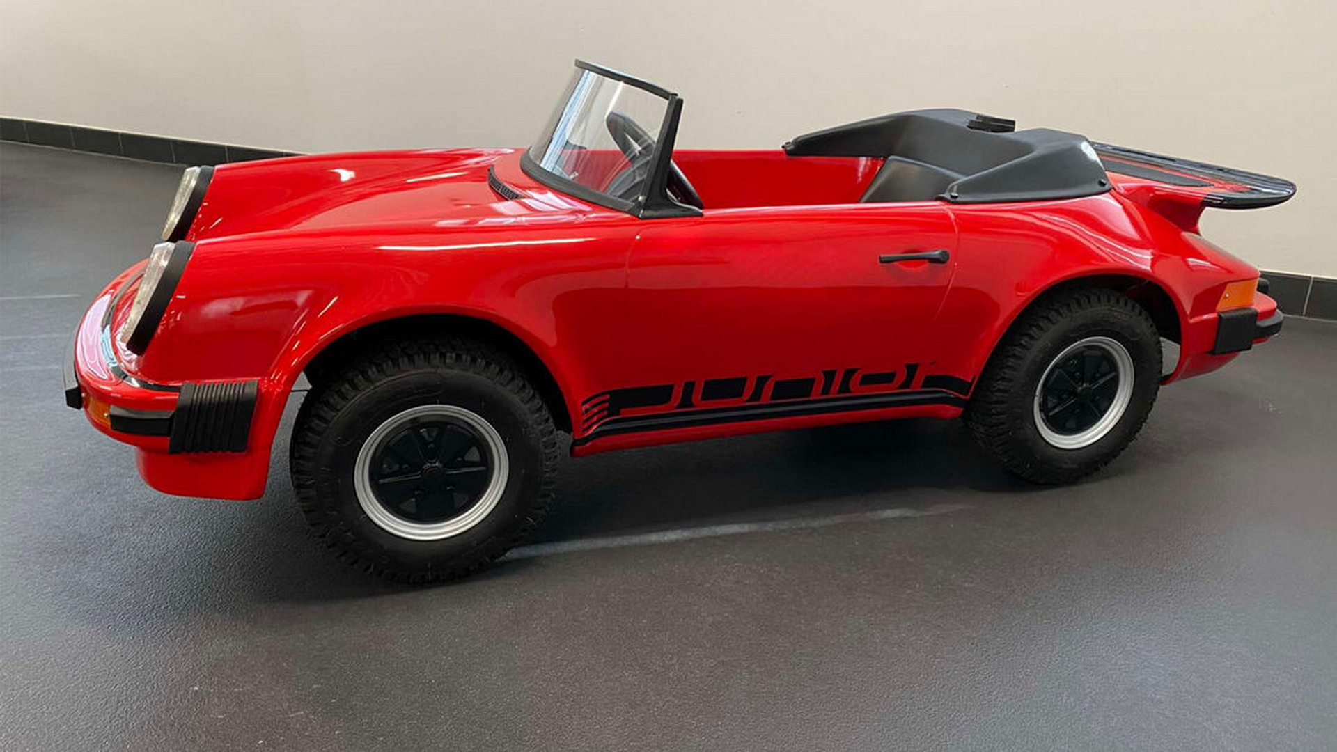 This Honda-Powered Porsche 911 Go-Kart Is Neat, But It’ll Cost You A Pretty Penny