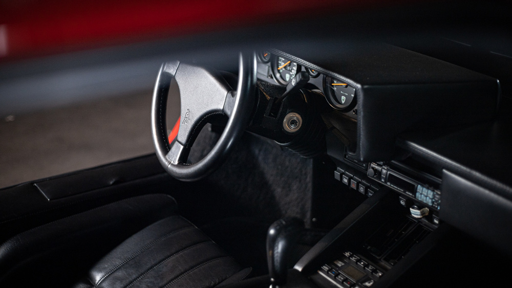 Get Your Hands On This 1-of-658 1989 Lamborghini Countach That Has Driven Just 625 Miles