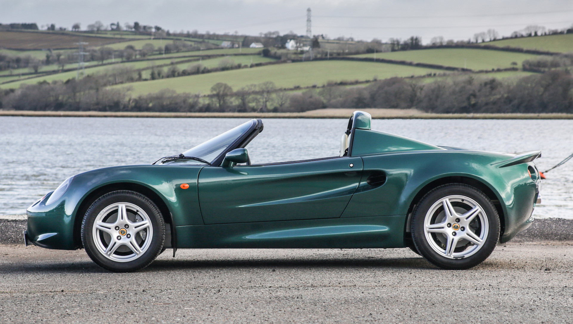 Buy This 1700-Mile Lotus And Find Out Why Everyone Went Nuts For The Elise In ‘97