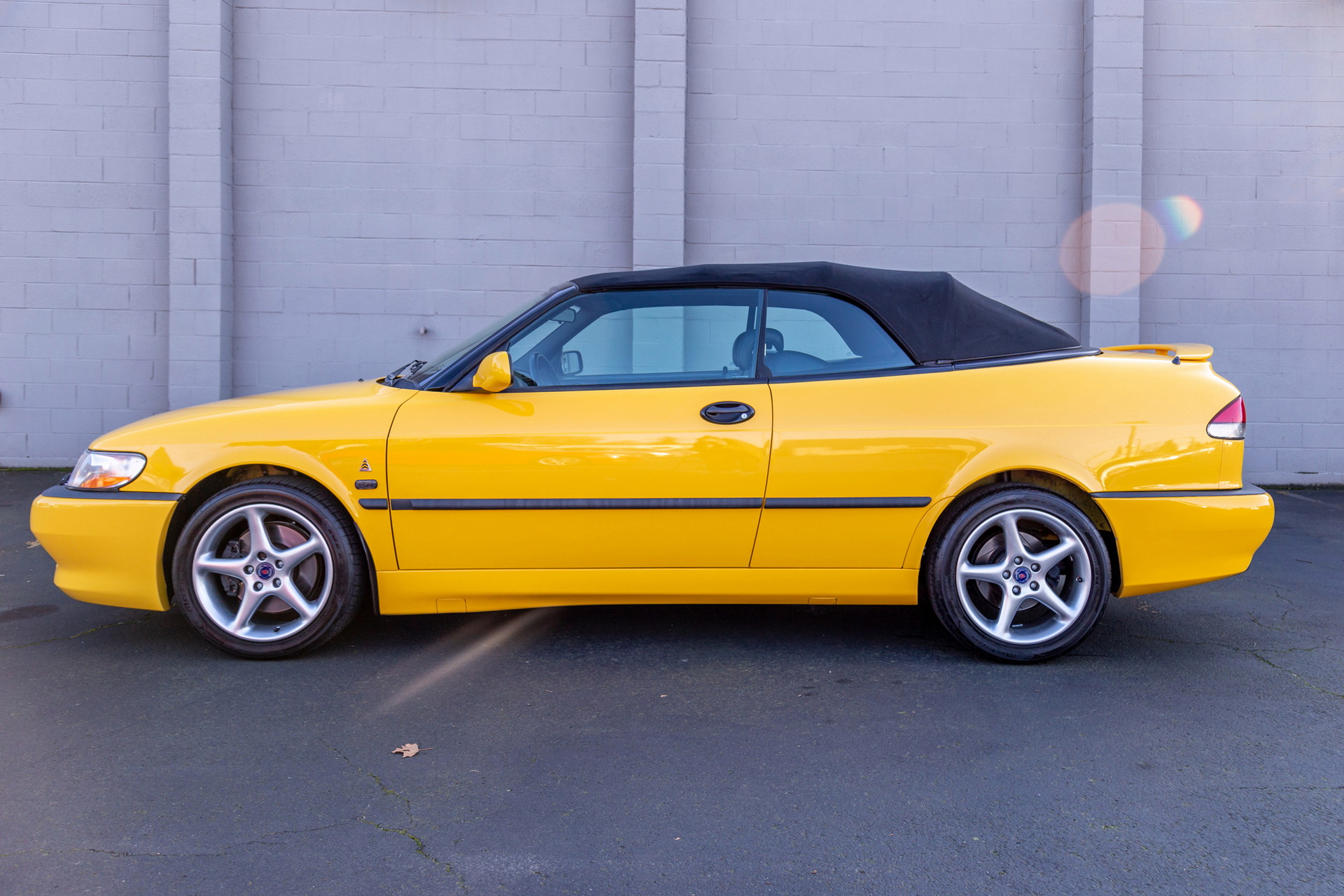 Pristine Saab 9-3 Viggen Convertible Is One Characterful Swede