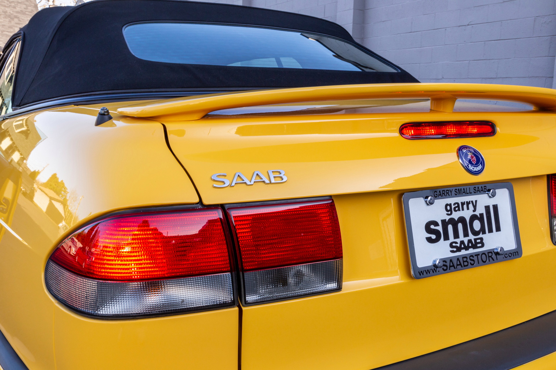Pristine Saab 9-3 Viggen Convertible Is One Characterful Swede