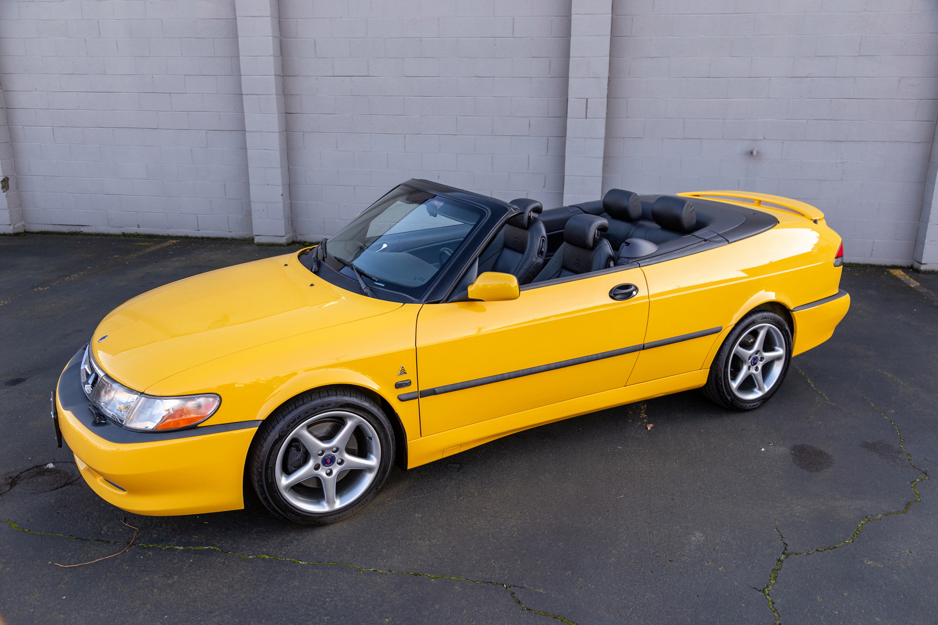 Pristine Saab 9-3 Viggen Convertible Is One Characterful Swede