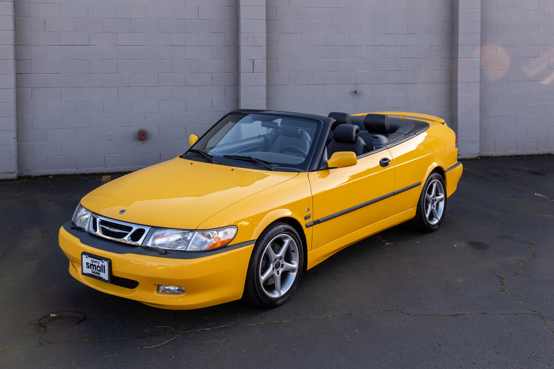 Pristine Saab 9-3 Viggen Convertible Is One Characterful Swede