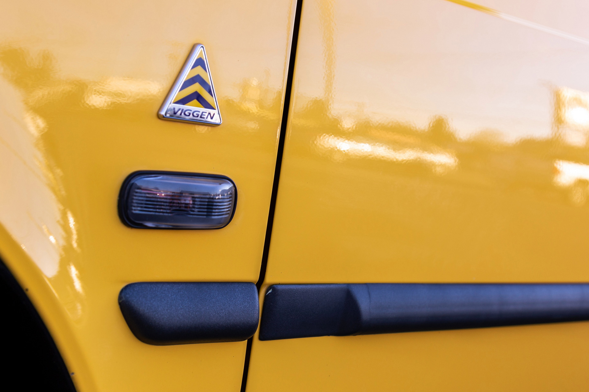 Pristine Saab 9-3 Viggen Convertible Is One Characterful Swede