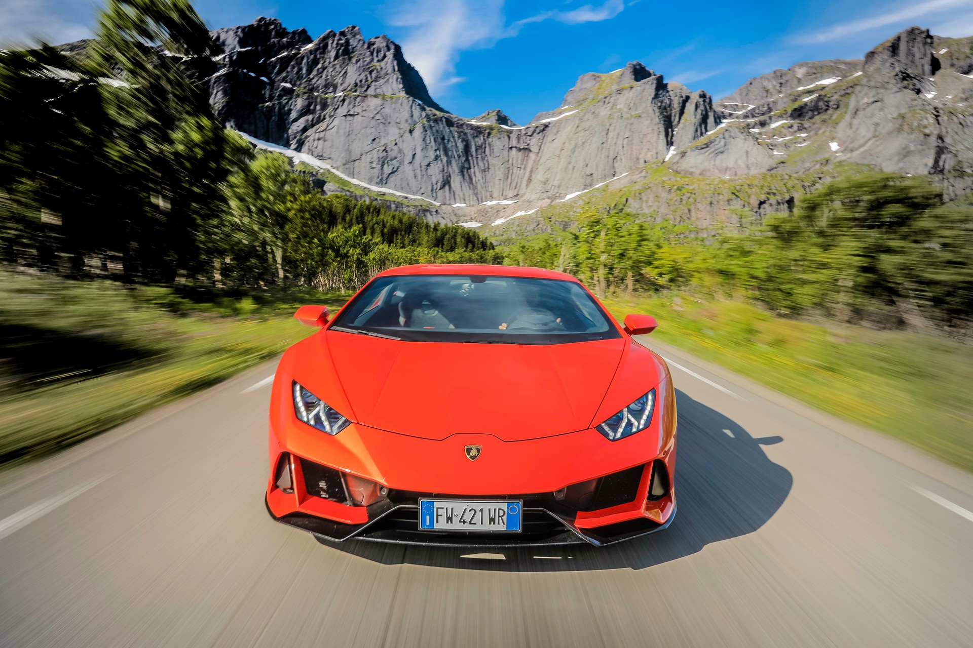 Lamborghini Huracan Evo Gains Android Auto and Alexa