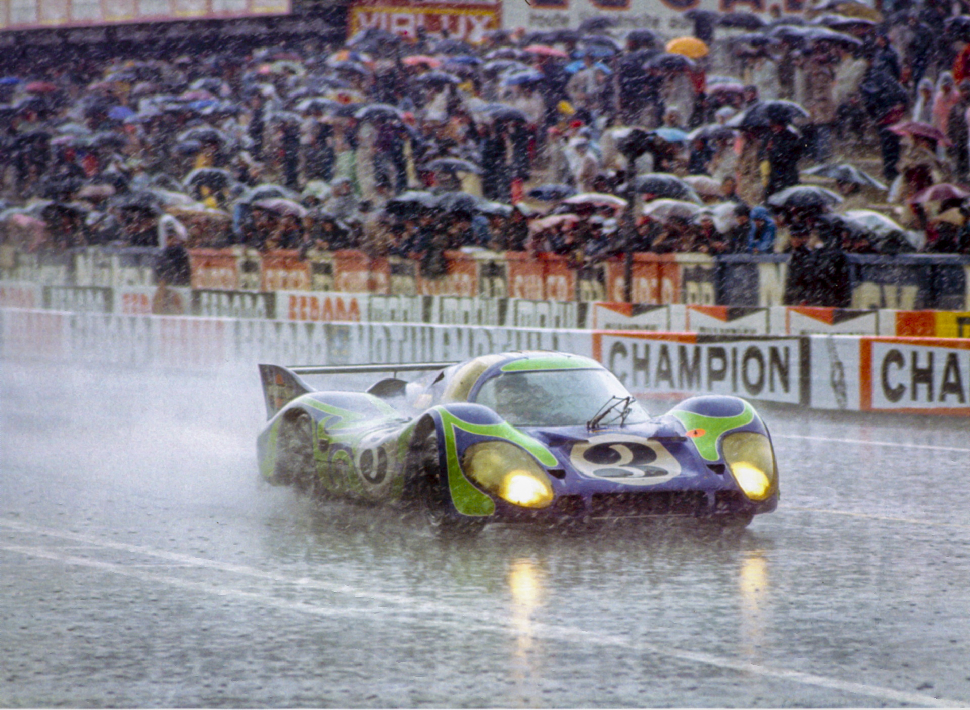 Porsche Spain Releases Quartet Of Motorsport-Inspired Liveries For The Macan