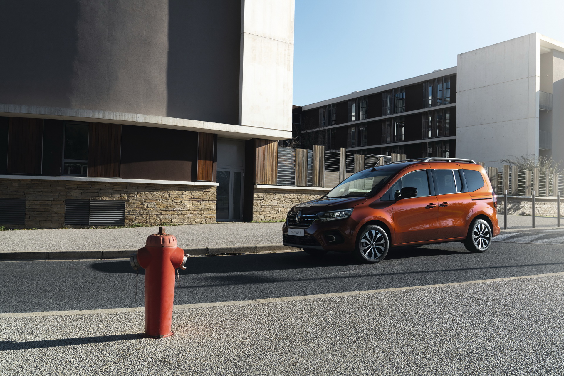 New Renault Kangoo Goes On Sale In Europe For Families With A Van Addiction
